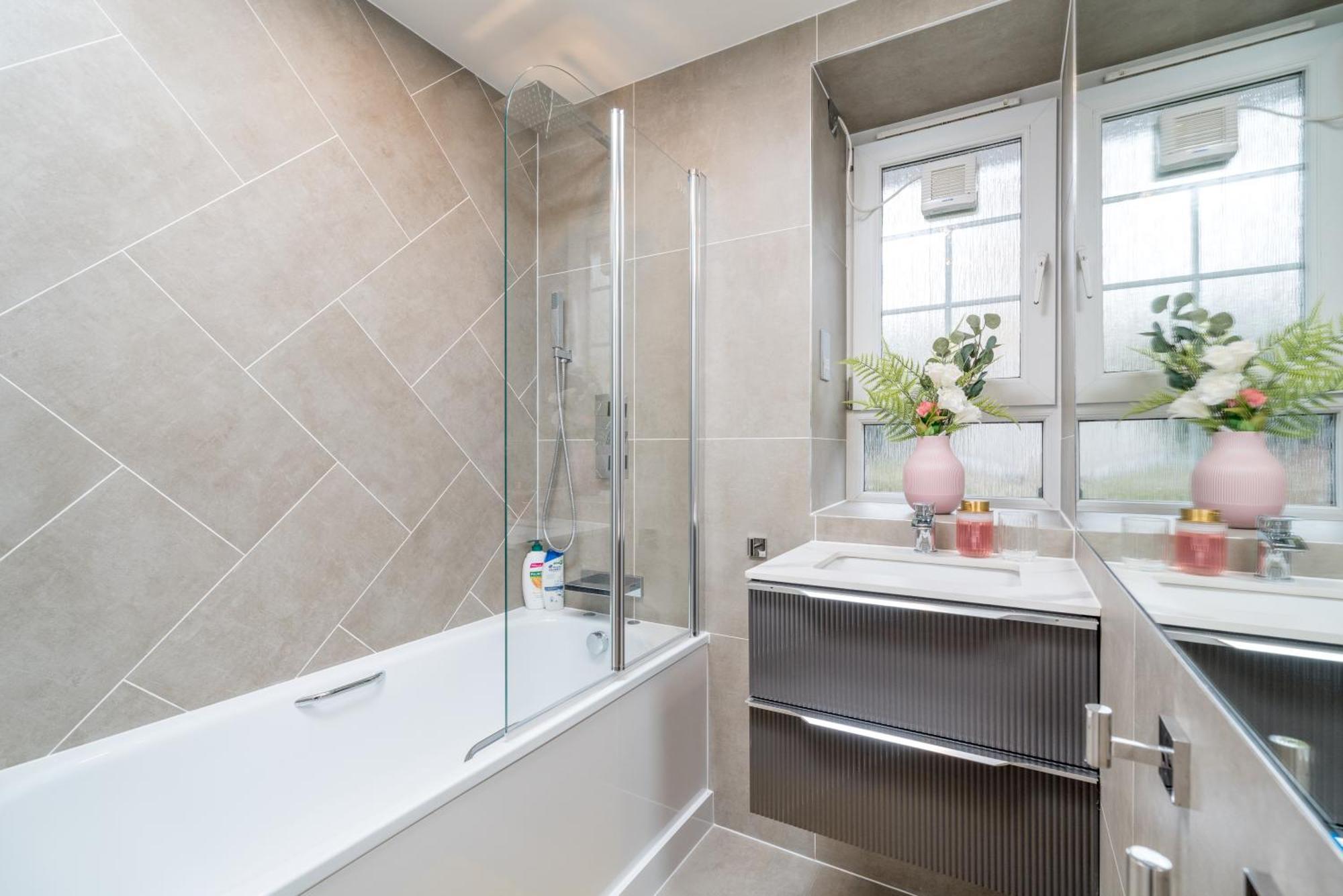 Tabard House Apartment London Bridge In City Of London Eksteriør billede